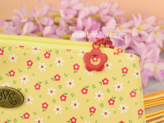 U1886 Yellow Набір аксесуарів для в'язання в жовтій сумочці з квітками DMC