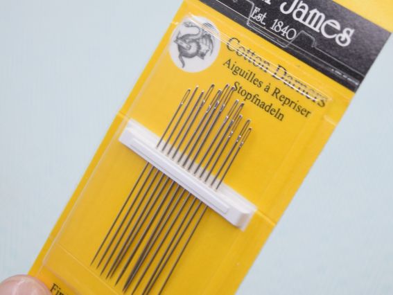 Набір голок для штопання John James JJ14539E , гостре вістря та велике вушко для зручного засилювання.