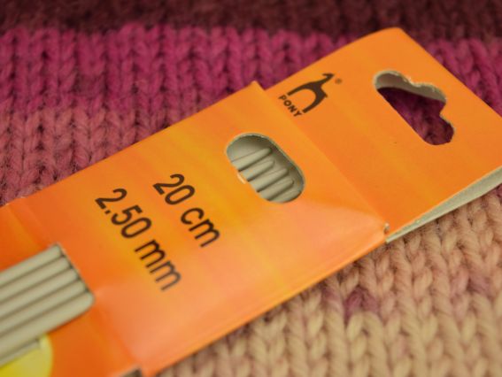 Спиці шкарпеткові PONY 36614 тефлонові довжина 20 см товщина №2,5 мм Спиці шкарпеткові PONY 36614 тефлонові довжина 20 см товщина №2,5 мм