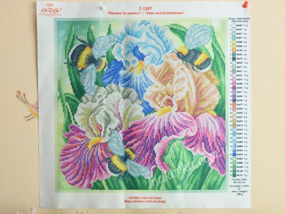 Схема (малюнок) на тканині Півники та джмелі Т-1297 ВДВ під бісер Схема (малюнок) на тканині Півники та джмелі Т-1297 ВДВ під бісер