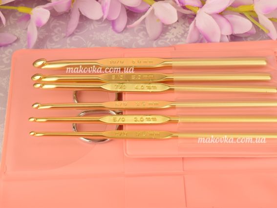 TCK-004e Classic 4 Tulip набор крючков для вязания № 09-6мм в ванильном органайзере с ножницами