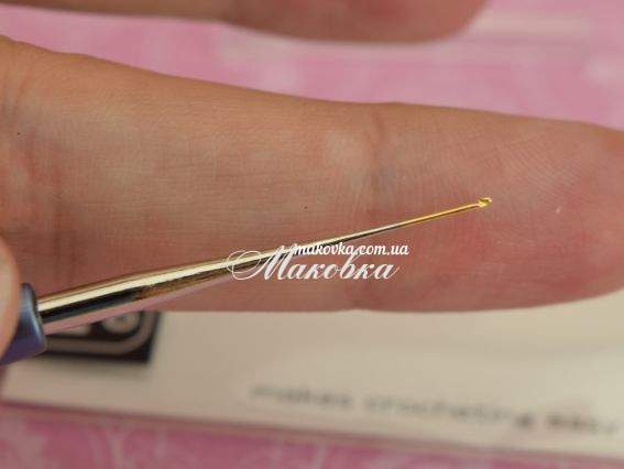 Вязальный крючок Tulip TА-1053e для вязания бисером и нитками, мягкая вишневая ручка 13,5 см №6 (1 мм)