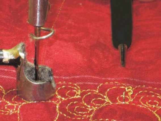 Clover 4910 Soft Touch, тонкий гачок для підтягування нитки 