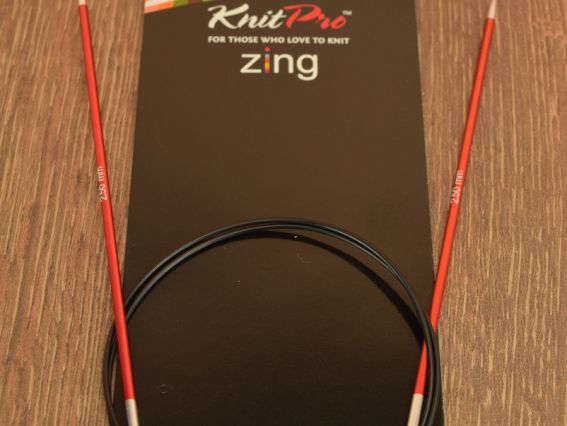 Круговые вязальные спицы Zing KnitPro 47123 длина 80 см, 2,5 мм