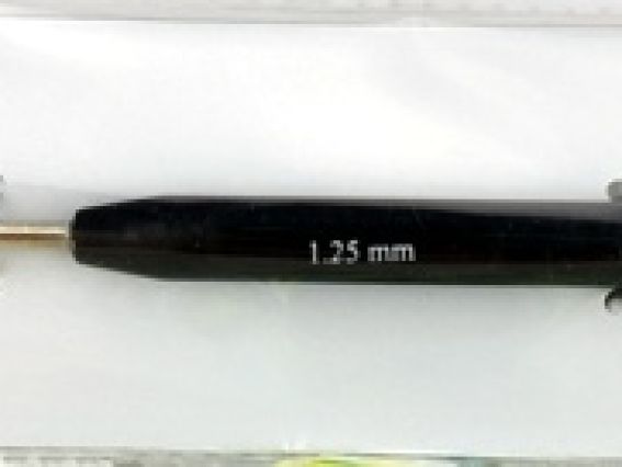 30864 Гачок для вязання KnitPro 1,25 мм, сталевий, довжина 14,5 см чорна ручка софт-тач, 