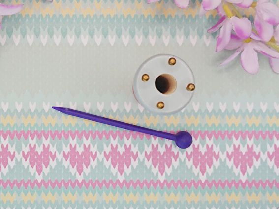 Лялечка для плетіння шнура дерев'яна, 1см