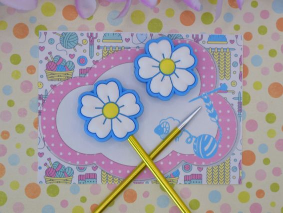 Наконечники для спиц Цветы бело-голубые, 2шт 