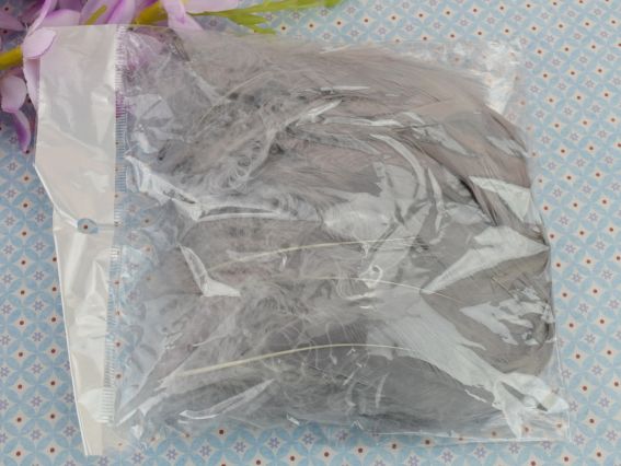 Набор цветных перьев, цвет Темно-Серый, длина 5-13см, около 100шт в уп, 3661