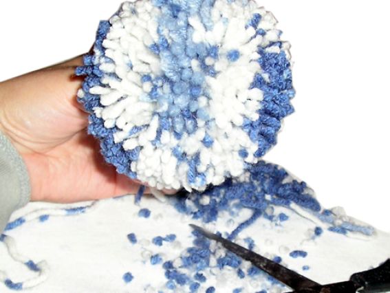 2 простых способа изготовить помпон