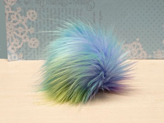 Помпон из искусственного меха Радужный , 10см, 1 шт