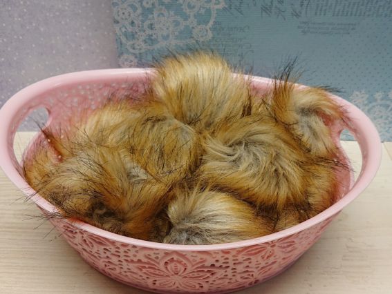 Помпон зі штучного хутра Коричнево-руда лисиця, 10см, 1 шт