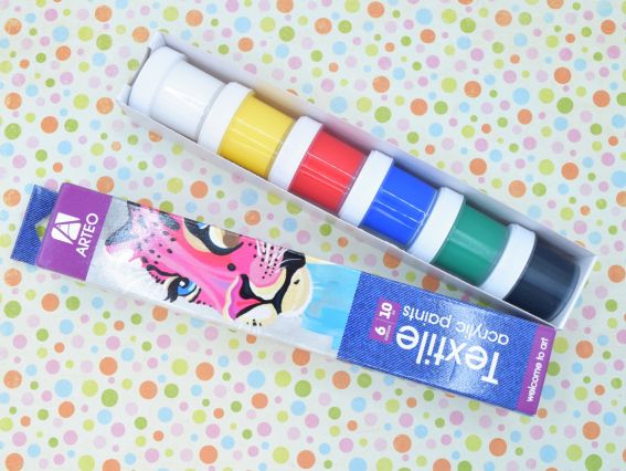 Набір акрилових фарб для розпису тканини Animals 6 кольорів по 10мл, Arteo 322113005 Набір акрилових фарб для розпису тканини Animals 6 кольорів по 10мл, Arteo 322113005