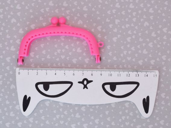 Фермуар М-22-04 Яскраво-Рожевий, замок-рамка 9х5,5 см для гаманця