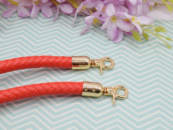 Ручки для сумки плетені, екошкіра колір ЧЕРВОНИЙ, довжина 30см з золотими карабінами