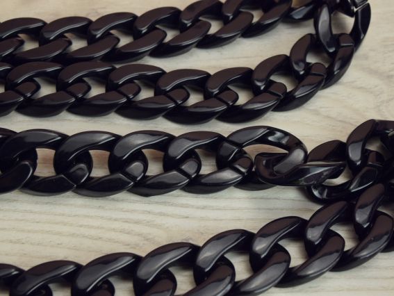 Ручка-ланцюг для сумки ЧОРНА, непрозора акрилова, фурнітура золото, довжина 97 см