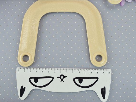 Ручки для сумки Пластиковые плоские Дуга, цвет КРЕМ, 15*12,5см, 1 пара