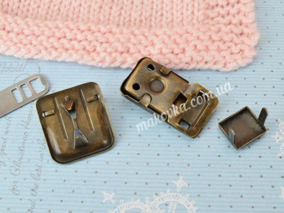 Сумковий замочок портфельний №4585 квадратний , колір антична бронза, розмір 30х30мм и 20х40мм, 1 шт