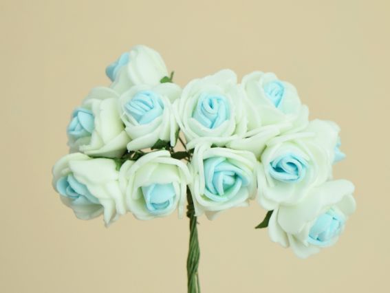 Трояндочки з фоамірану Двоколірні, 20-25 мм Біло-блакитні, 12 шт/уп Трояндочки з фоамірану Двоколірні, 20-25 мм Біло-блакитні, 12 шт/уп