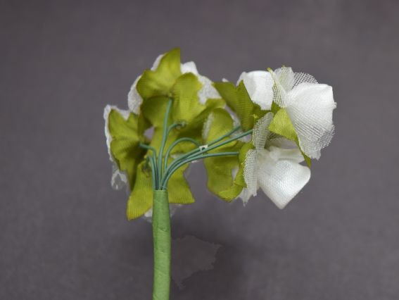 Атласні троянди з фатином, Білі, 8шт/уп