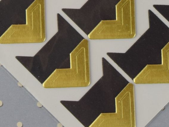 Куточки для фотографій непрозорі клейові Чорно-Золоті, 24 шт на аркуші, 