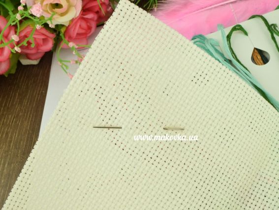 Набір-подушка Пір'я AHP-002 Абріс Арт для вишивання хрестом подушки