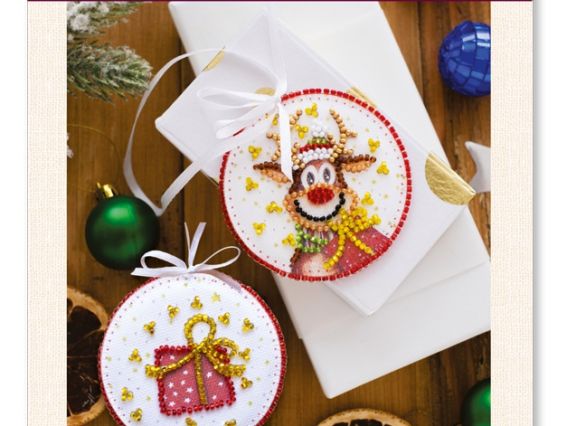 Новорічний гість (олень) Абріс Арт набір для вишивання бісером Новорічна іграшка 