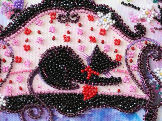 Набор для вышивания бисером миди AMB-022 Весенняя гостья Лори Абрис Арт