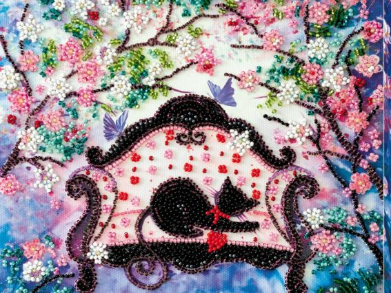 Набор для вышивания бисером миди AMB-022 Весенняя гостья Лори Абрис Арт