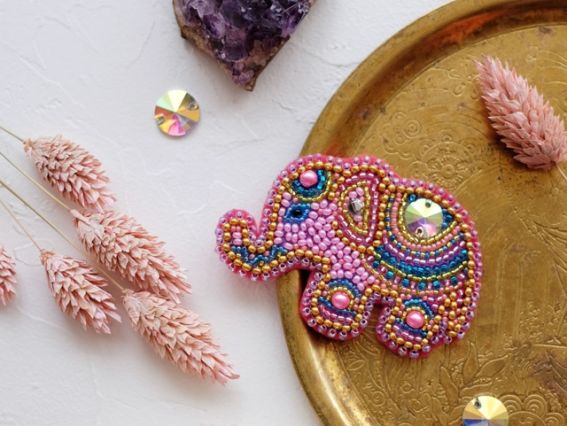 Набір для вишивання Прикраса брошь AD-038 Рожеве слоненя, Абріс Арт