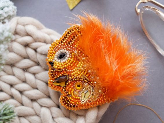 Набор для вишивання Прикраса брошка AD-042 Пухнаста, Абріс Арт