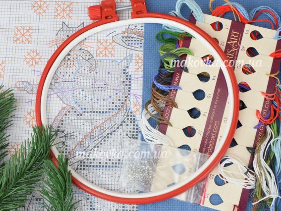 Котик-сніговик AHM-026 набір з пяльцями для вишивання хрестом, Абріс Арт