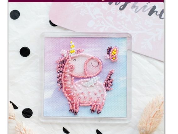 APB-002 Привіт-привіт (єдиноріг) Абрис Арт набір для вишивання магніту з акриловою основою