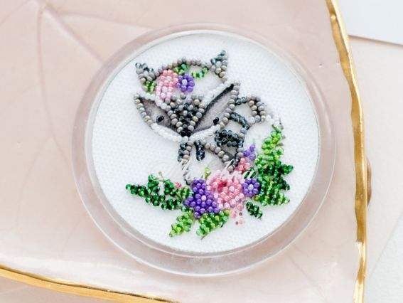 Вышивка-магнит бісером APB-009 Ты просто диво! (енот) Абрис Арт Вышивка-магнит бісером APB-009 Ты просто диво! (енот) Абрис Арт