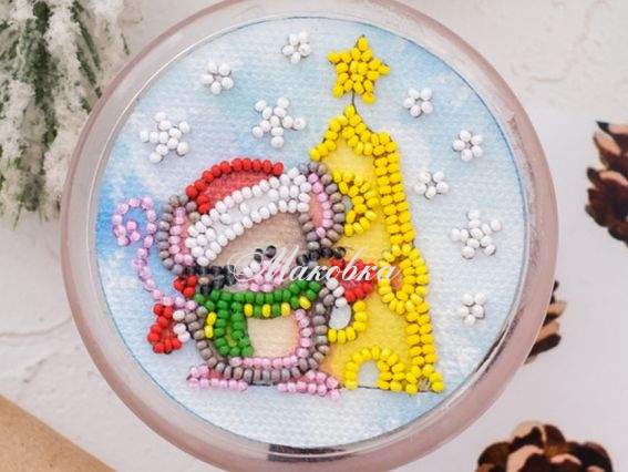 Вышивка-магнит бісером APB-018 Вкусный праздник (мишка с елкой-сиром) Абрис Арт