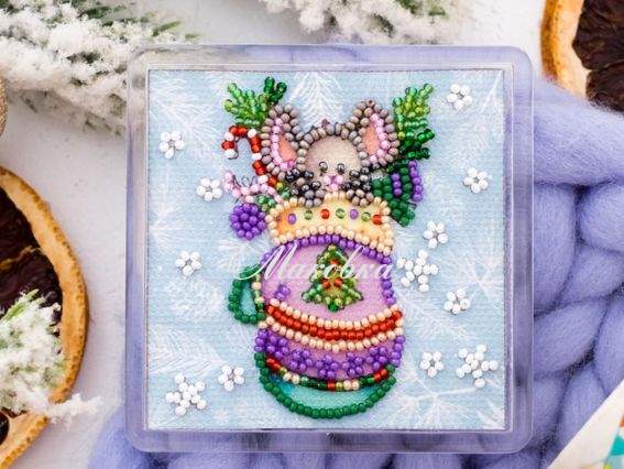 Вышивка-магнит бісером APB-022 Лучший подарок (мышка) Абрис Арт Вышивка-магнит бісером APB-022 Лучший подарок (мышка) Абрис Арт