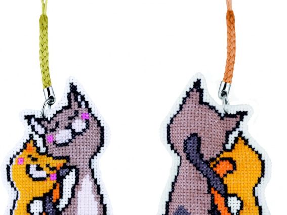 В-301, Biscornu Набір для вишивки брелока Закохана пара 