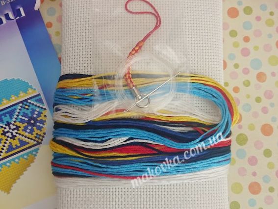 В-326, Biscornu Набір для вишивки брелока Вишиванка