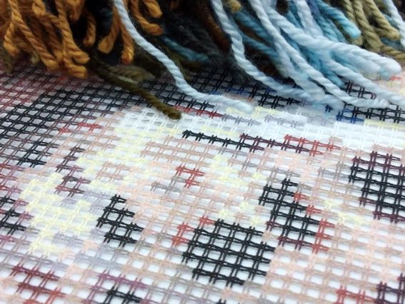 Набір для вишивання Подушка напівхрестиком V-161 Леопард, Чарівниця, 