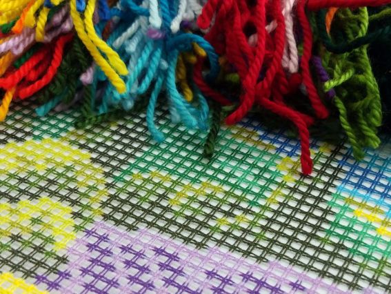 Набір для вишивання Подушка напівхрестиком 40х40см V-251 Прованс  Чарівниця