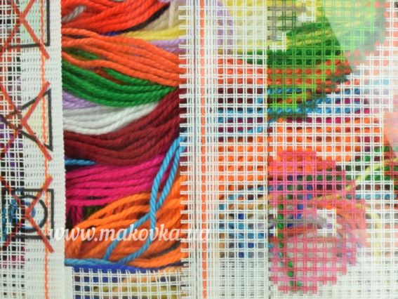 Набір для вишивання Подушка напів-хрестиком 40х40см V-259 Ґудзики Чарівниця