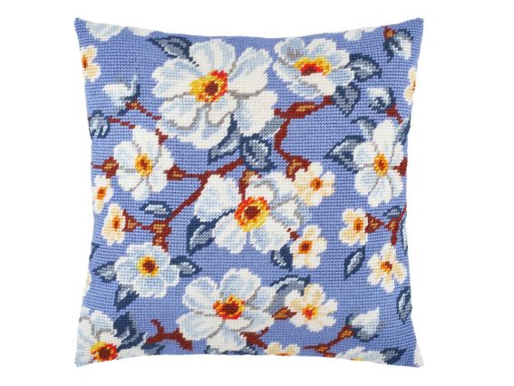 Подушка напів-хрестиком V-281 Яблуневий цвіт , Чарівниця, набір для вишивання Подушка напів-хрестиком V-281 Яблуневий цвіт , Чарівниця, набір для вишивання