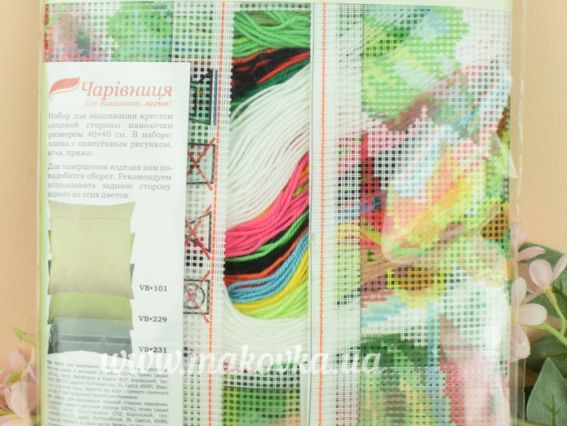 Набір для вишивання Подушка напів-хрестиком V-283  Кавуни, Чарівниця