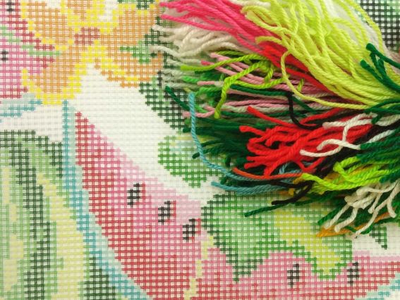 Набір для вишивання Подушка напів-хрестиком V-283  Кавуни, Чарівниця