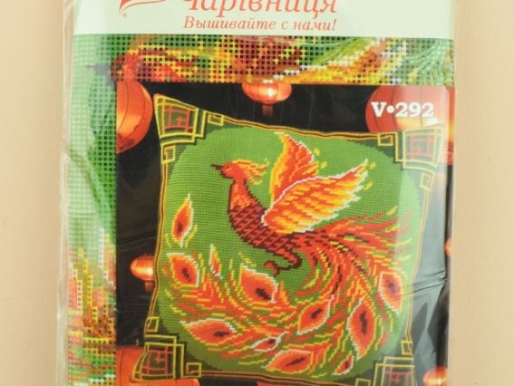 Набір для вишивання Подушка напівхрестиком 40х40см V-292 Китайський птах Чарівниця