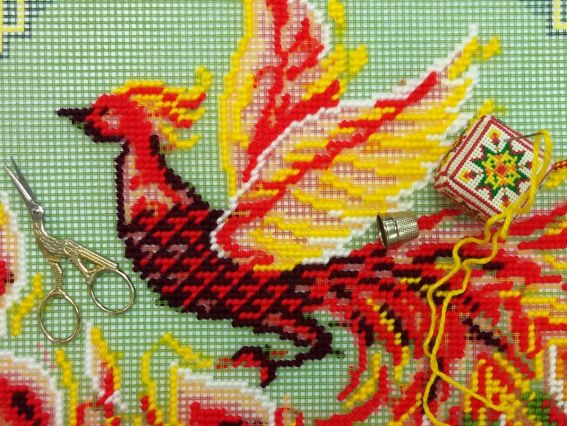 Набір для вишивання Подушка напівхрестиком 40х40см V-292 Китайський птах Чарівниця