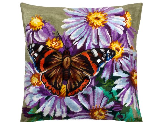 Подушка напів-хрестиком V-352 Адмірал на айстрі, Чарівниця, набір для вишивання Подушка напів-хрестиком V-352 Адмірал на айстрі, Чарівниця, набір для вишивання