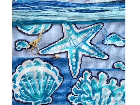 Набор для вышивания декоративной подушки полу-крестом Сокровища моря, V-525, ТМ Чаривныця