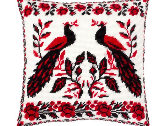 Подушка напівхрестиком V-535 Оберіг кохання, Чарівниця