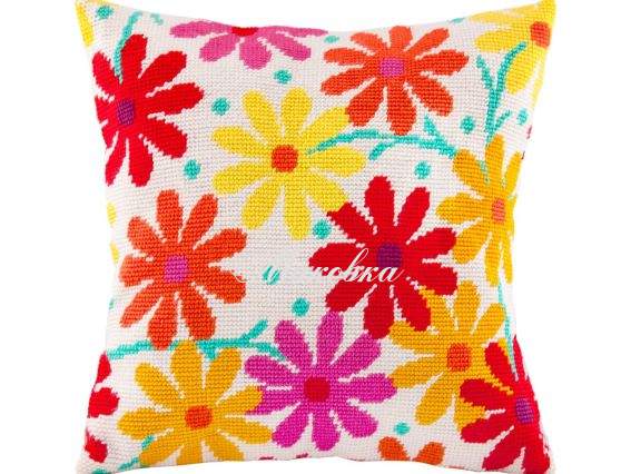 Подушка полу-крестиком  Космея, V-84, ТМ Чаривныця