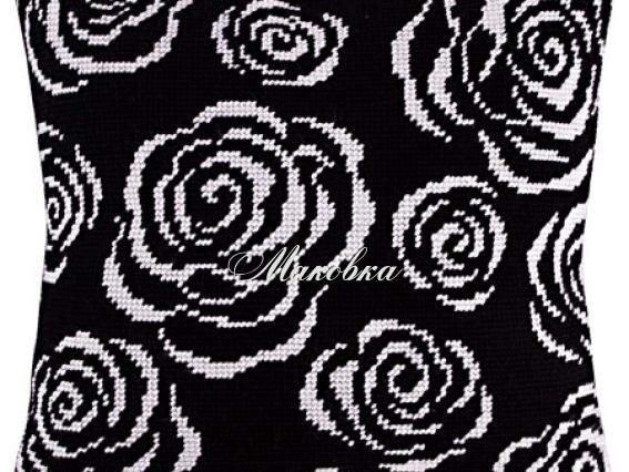 Подушка полу-крестиком Розы ночью, V-117, ТМ Чаривныця, набор для вышивания Подушка полу-крестиком Розы ночью, V-117, ТМ Чаривныця, набор для вышивания